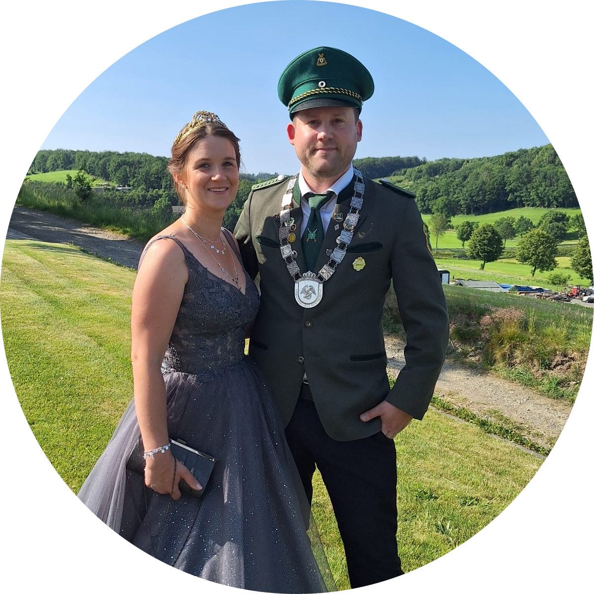 2025 Königspaar Tobias Tomasetti mit Maria Tomasetti_r 2025 Königspaar Tobias Tomasetti mit Maria Tomasetti